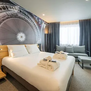 4* فندق Novotel 20 Belleville
