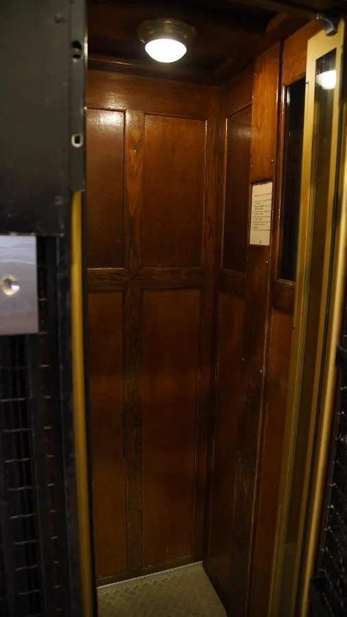 Hotel Phenix París