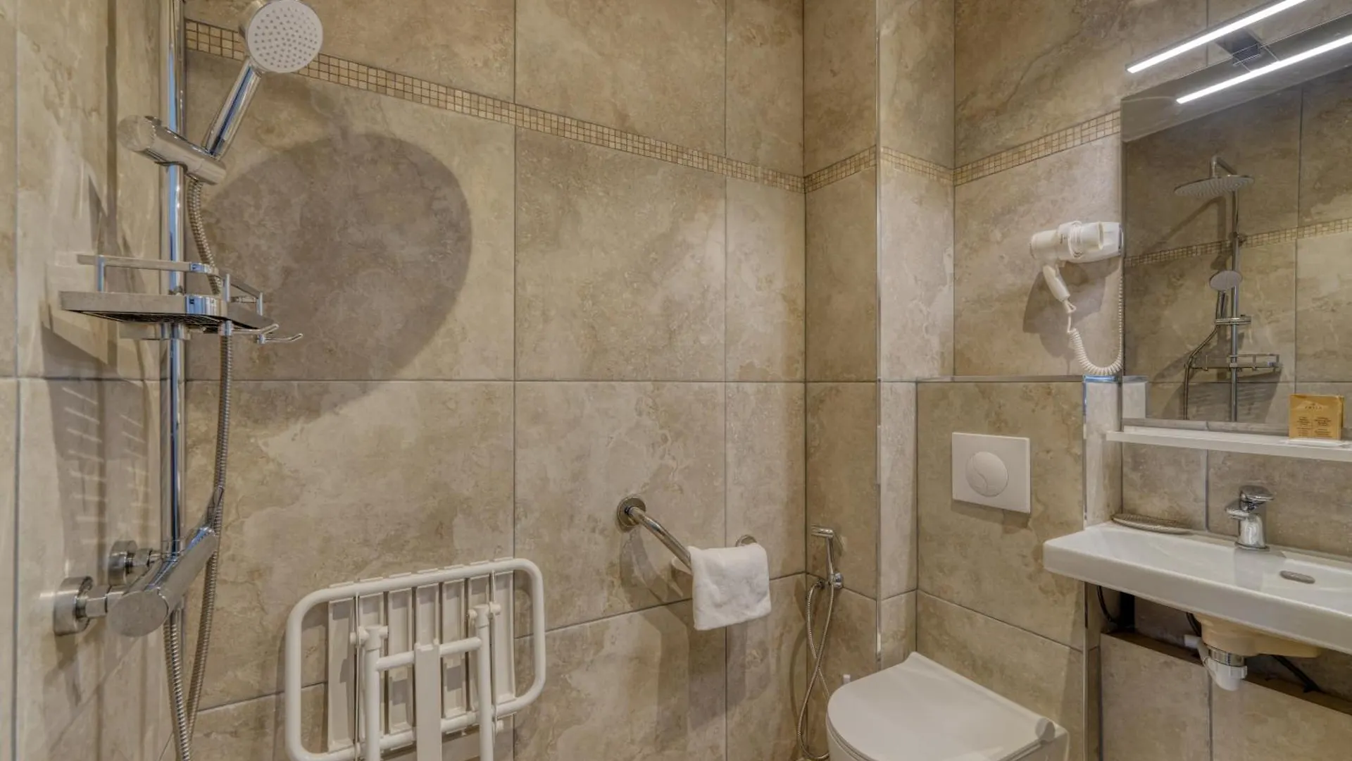 Hotel Phenix Paris France