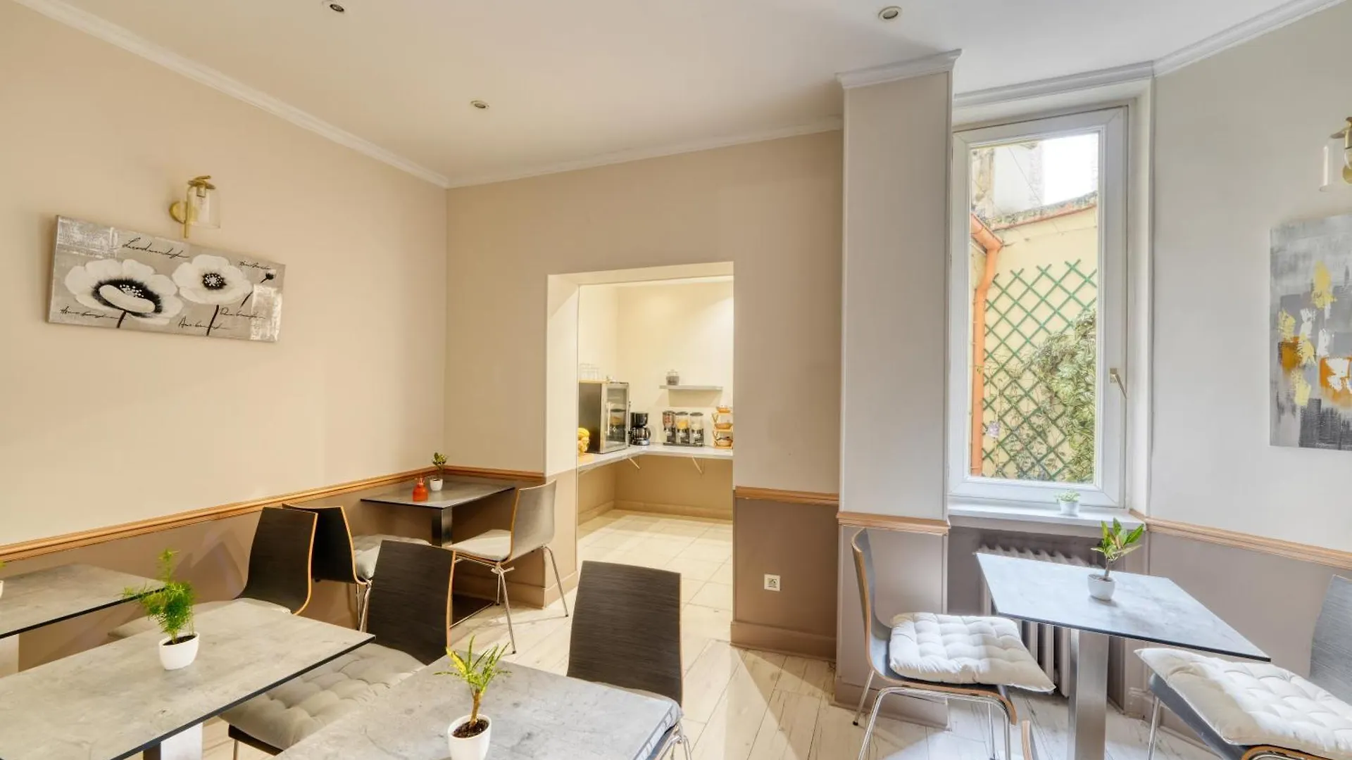 Hotel Phenix Paris