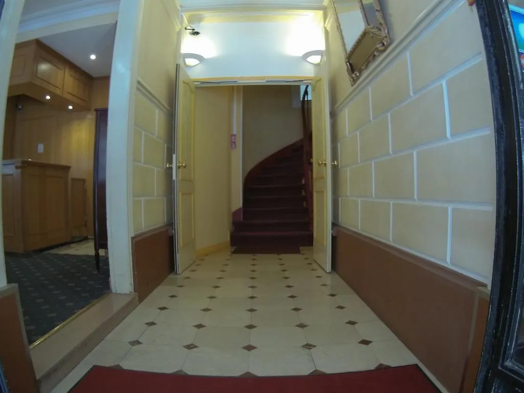 Hotel Phenix Paris 2*,